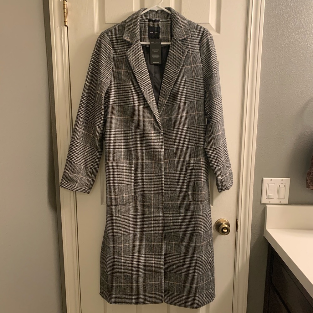 Women’s sz. 10 Long Jacket with button clasp